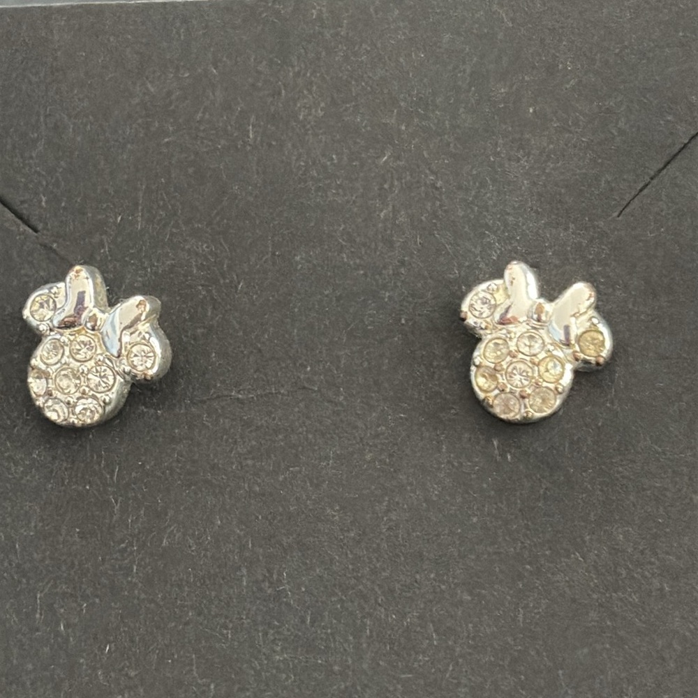 Disney Mini Mouse shaped earrings